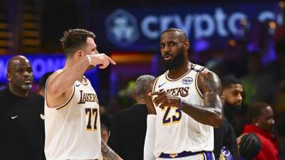  Lejkersi dovode Stivena Adamsa 