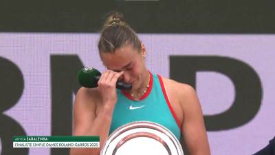  Arina Sabalenka zaplakala na Rolan Garosu 