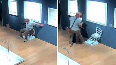  Seo na "Van Gog" stolicu od Svarovski kristala i slomio je 