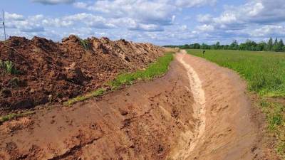  Evropska zemlja panično kopa rovove na granici s Rusijom 