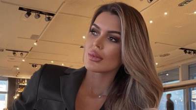  Od gazde kluba dobila batine, a muž bez dozvole odveo dete: Drama pevačice koju su spajali s Tošićem, 2 godine bez sina 