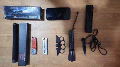  Uhapšeno pet maloljetnika, osumnjičeni da su povrijedili šestoro vršnjaka, oduzete fantomke, metalne palice, boksevi... 