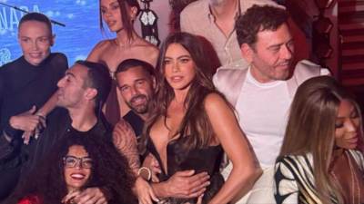   Na rođendanu Sofije Vergare sama elita, razvedeni sportista tik uz nju 