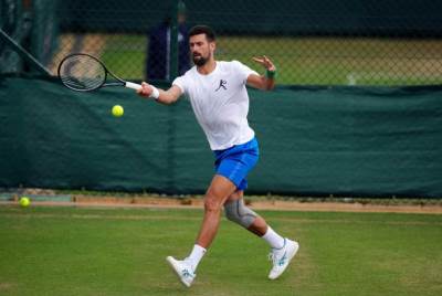  Đoković zabrinuo navijače pred osminu finala Vimbldona 