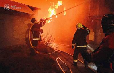  Paklena noć u Ukrajini: Nebo se crveni od eksplozija, Rusi udarali u talasima, ljudi zatrpani u ruše 