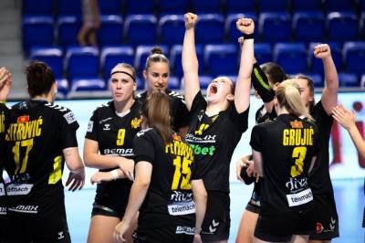  Crnogorske rukometašice za peto mjesto 