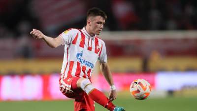  Nikola Stanković novi je fudbaler Crvene zvezde 