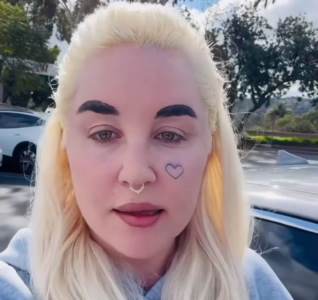  Omiljena glumica tinejdžerskih filmova Amanda Bajns završila na psihijatriji 