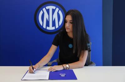  Crnogorski biser u crno-plavom: Maša potpisala za Inter! 