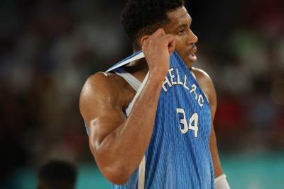  Da li će Janis da propusti Eurobasket: U Milvokiju bijesni zbog "arogantnih i agresivnih Grka" 