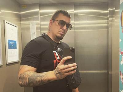   Aman Gile tvrdi da udesa nije bilo, njegov menadžer kaže da se zakucao u bankinu 