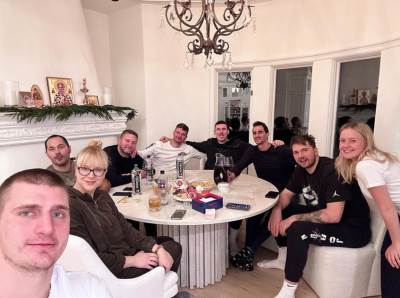  Jokić naučio Amerikance koji Božić slavi: Denver morao da se oglasi na ćirilici zbog njega 