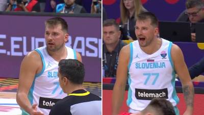 Luka Dončić bijesan trčao ka sudiji: Sočno opsovao kad je dobio po rukama, samo mu je izletjelo iz usta 