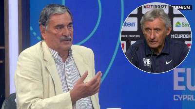  Đurović čuo Pešićevo opravdanje, pa mu postavio pitanje: Selektore, ko je onda kriv za to? 