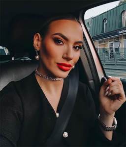  "Pokazala sam inspektoru snimke nasilja": Šok oglašavanje Kristine Spalević ispred policijske stanic 