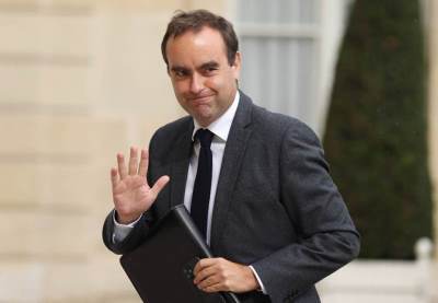  Makronov vojnik preuzeo vrelu stolicu 