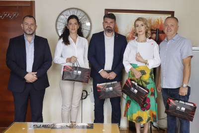  saradnja elektroskole i kompanije mtel.JPG 