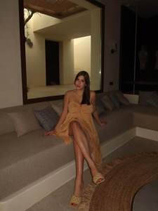  Ćerka Zdravka Čolića se topi kraj deceniju starijeg dečka:  Više ne krije vezu, objavila vrele fotke 