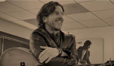  Slavni muzičar među poginulima u avionskoj nesreći 