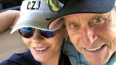  Majkl Daglas šokirao je fanove nazivajući suprugu Ketrin "sestrom" 