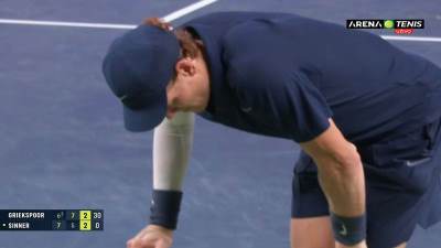  Siner u bolovima predao meč: Đokoviću se otvorio put do titule 