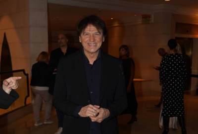  Koja glumica je prva ljubav Zdravka Čolića? 