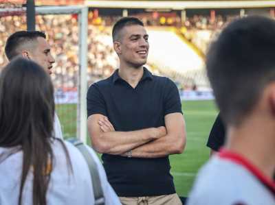  Ko je osoba koja je uhapšena zbog ucenjivanja Vujadina Savića? Uložila 50.000 € u sebe, uništen joj  