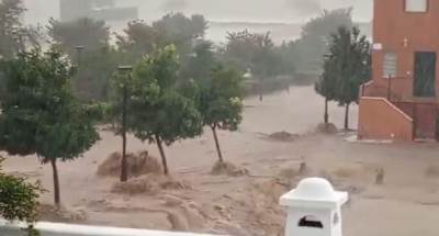  Oluja Alis izazvala haos u Španiji: Bujice nosile vozila, proglašena vanredna stanja 