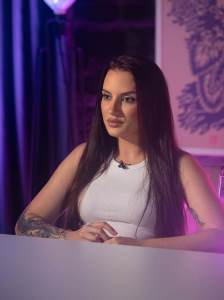  Barbara Bobak 8 sati zarobljena na aerodromu, otkrila šta se trenutno dešava 