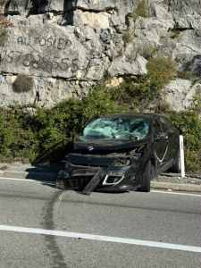  Saobraćajna nezgoda na putu Cetinje - Podgorica: Više povrijeđenih, među kojima i jedno dijete 