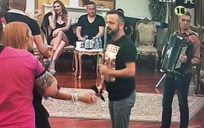  Ovo je pjevač koji je kum tragično nastradale porodice na Novom Beogradu 