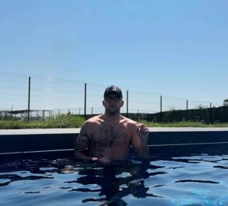  Sinovi Veljka Ražnatovića i Mirka Šijana zajedno na odmoru: Mališani u istim pidžamama, evo kako se  