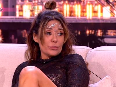  Ana Nikolić otkrila kada prestaje da konzumira alkohol: "Ja ću nastaviti da pijem dok mi se pije" 