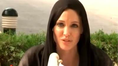  Anđelina Džoli ušla pješke u Ukrajinu, uslijedio incident 