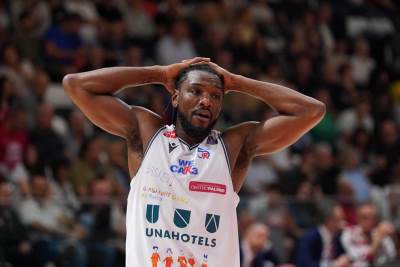  Obrt oko Keneta Farida 