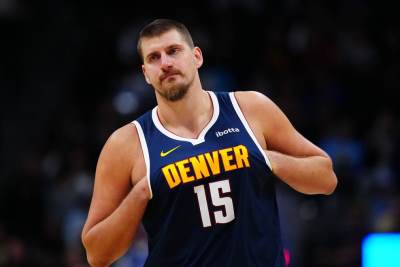  Nikola Jokić igra "pješke" i radi sulude stvari: Opet je ispisao istoriju NBA lige 