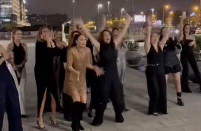  Marija Mikić i Nataša Bekvalac se gurale da uhvate bidermajer 