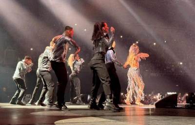  Muž je izveo na binu, svi pali u trans kad su vidjeli kako je obučena: Tea Tairović kao Šakira na ko 