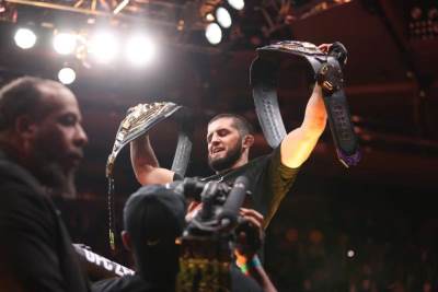  Velika pobjeda Islama Mahačeva na UFC 322 