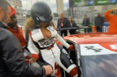  Bijonse zapalila Las Vegas: U "trkačkom kombinezonu" ukrala šou na F1 spektaklu 