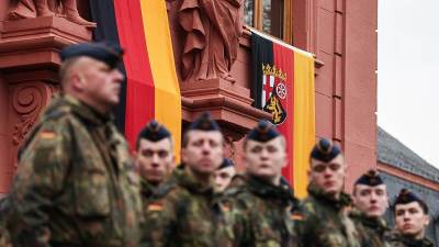  Njemačka uvodi služenje vojnog roka 