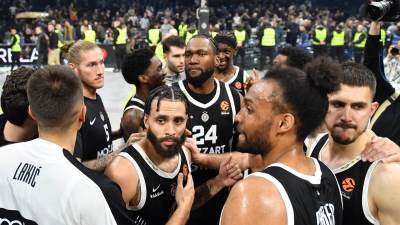  Poslije ove scene Vašington odlazi iz Partizana 