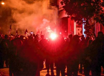  Napadnuta policijska stanica u Atini: Bačeni Molotovljevi kokteli 