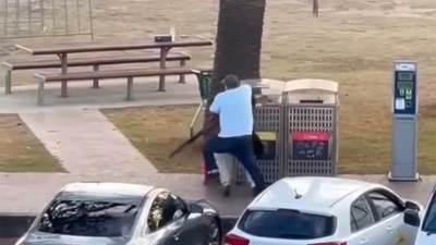  Ovo je heroj Sidneja koji je razoružao napadača i spriječio nova ubistva: Cijeli svijet hvali prodav 