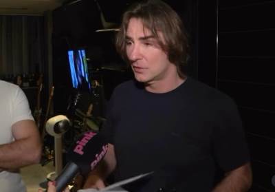  Željko Mitrović podijelio otkaze, a njemu uživo dao dvije koverte 