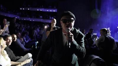  Ko je bio gost iznenađenja na koncertu Tropiko benda? 