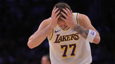  Lebron Luki priznao da je gazda, pa ga ostavio na cjedilu: Nije mogao sam protiv Vembanjame 