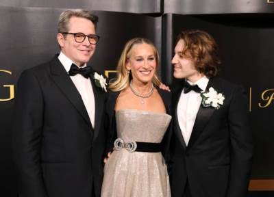  Zvezda kultne serije "Se*s i grad" pozirala sa porodicom: Sina retko viđamo u javnosti, svi gledali  