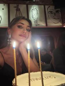  Emina okupila porodicu, pa pokazala majku i sestru 