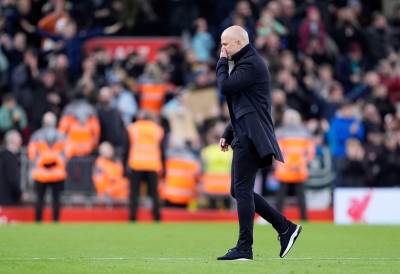  arne slot na meču liverpula i barnlija 